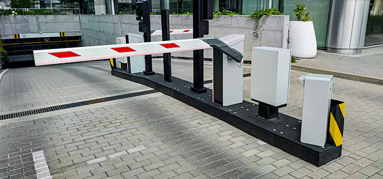 Custom Gate Design & Integration Elkhart